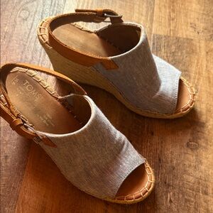 TOMS Women's Denim and Tan Wedge Sandals